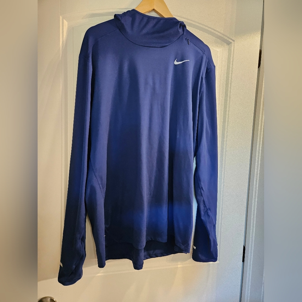 Nike Blue Sweatshirt for Ultimate Comfort